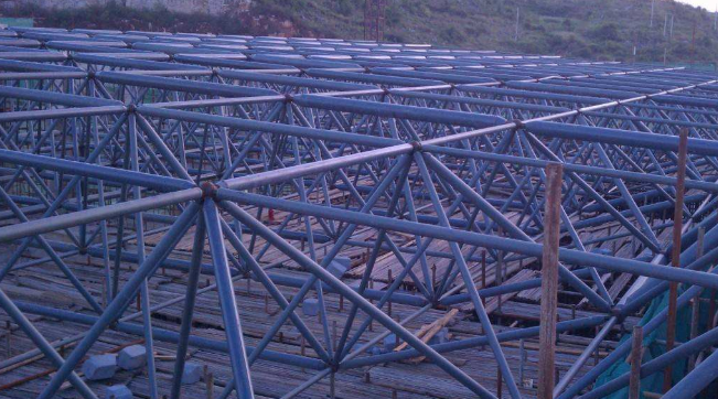 拉萨概述网架加工中对钢材的质量的过细恳求
